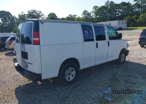 2005 Chevrolet Express z USA, uszkodzony, nr VIN 1GCFG15T051229102